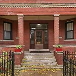 Great Location! Cozy 3Br Garden Unit In Hyde Park