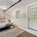 Great Location! Cozy 3Br Garden Unit In Hyde Park