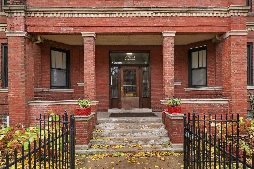 Apartment Great Location! Cozy 3br Garden Unit In Hyde Park