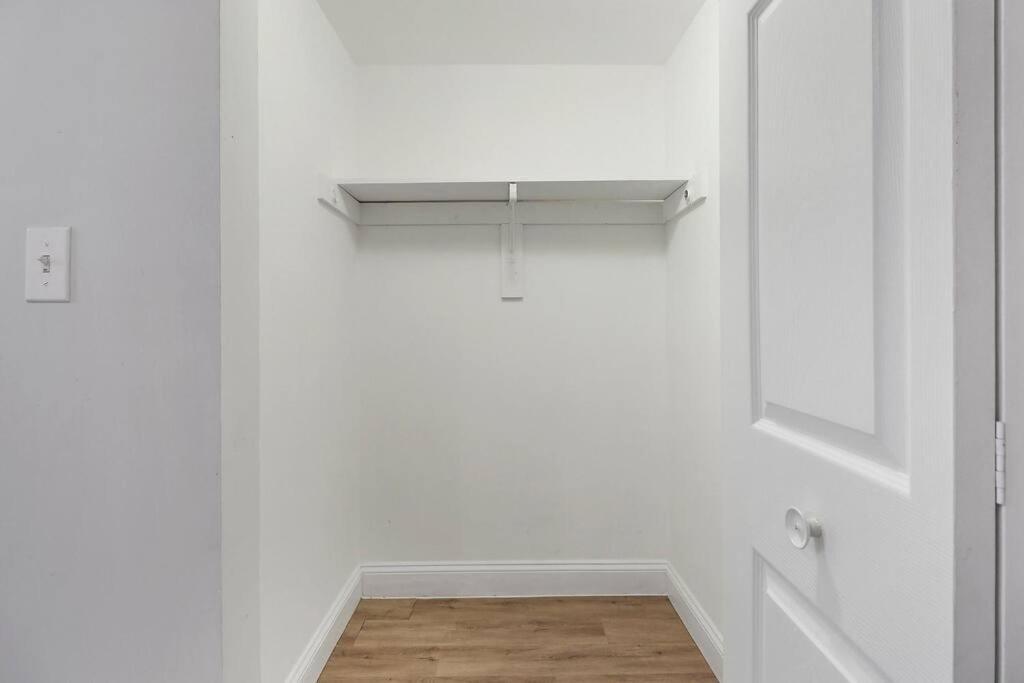 Apartment Great Location! Cozy 3br Garden Unit In Hyde Park *