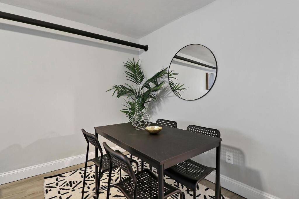 Great Location! Cozy 3br Garden Unit In Hyde Park Chicago