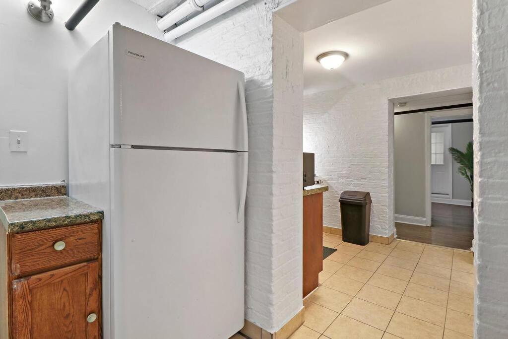 Apartment Great Location! Cozy 3br Garden Unit In Hyde Park