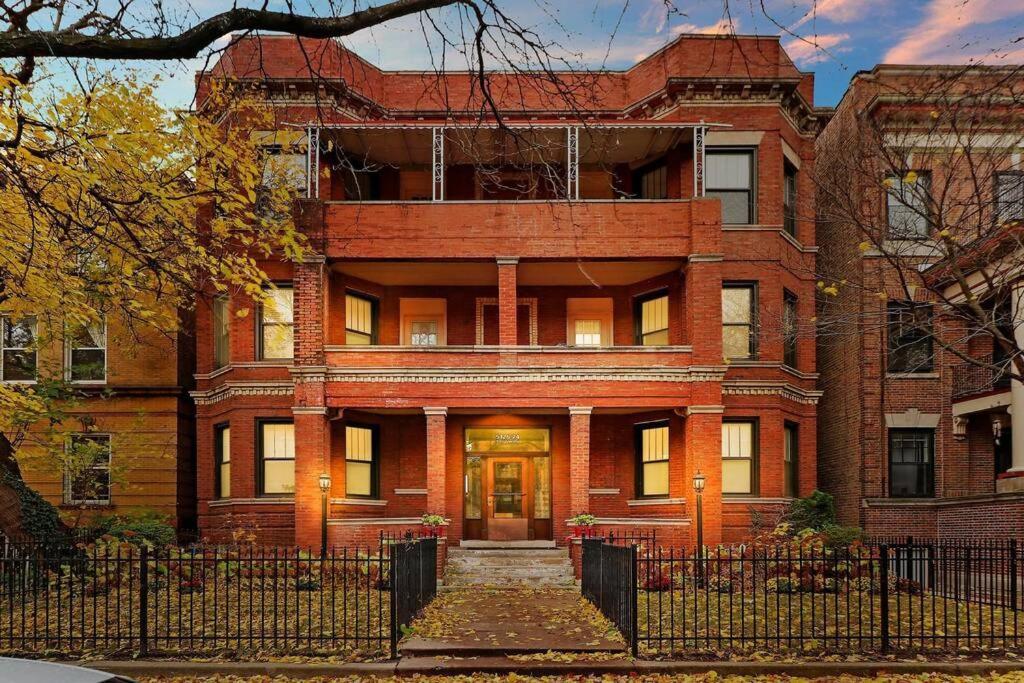 Great Location! Cozy 3br Garden Unit In Hyde Park Apartment *